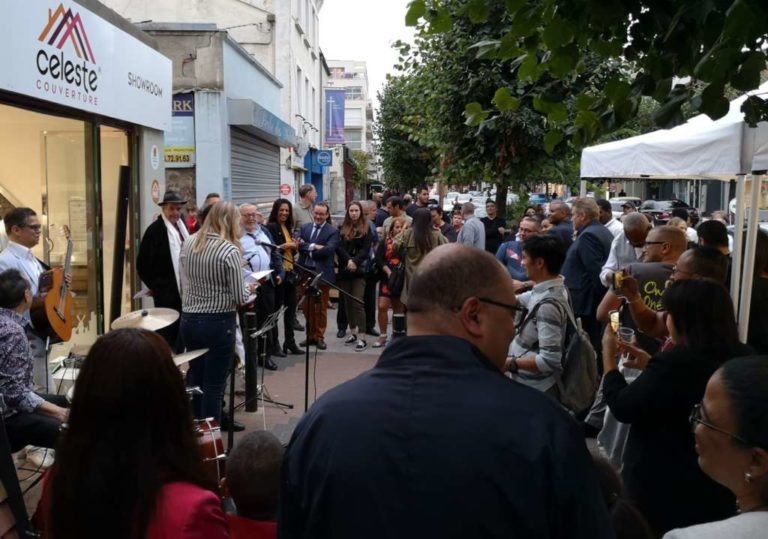 Accueillir et conseiller dans notre nouvelle boutique